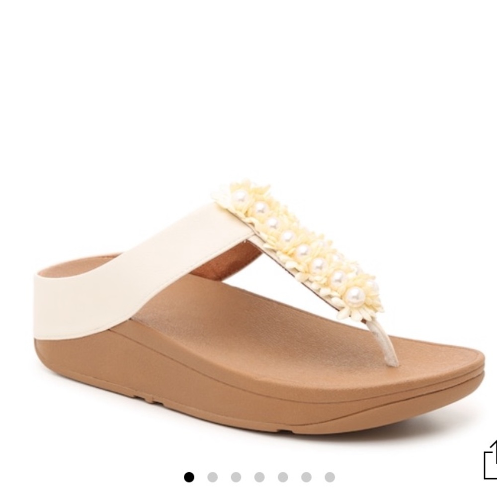 Fitflop wedge sandals womens size 9 and 10 available Cute and classy style Cream